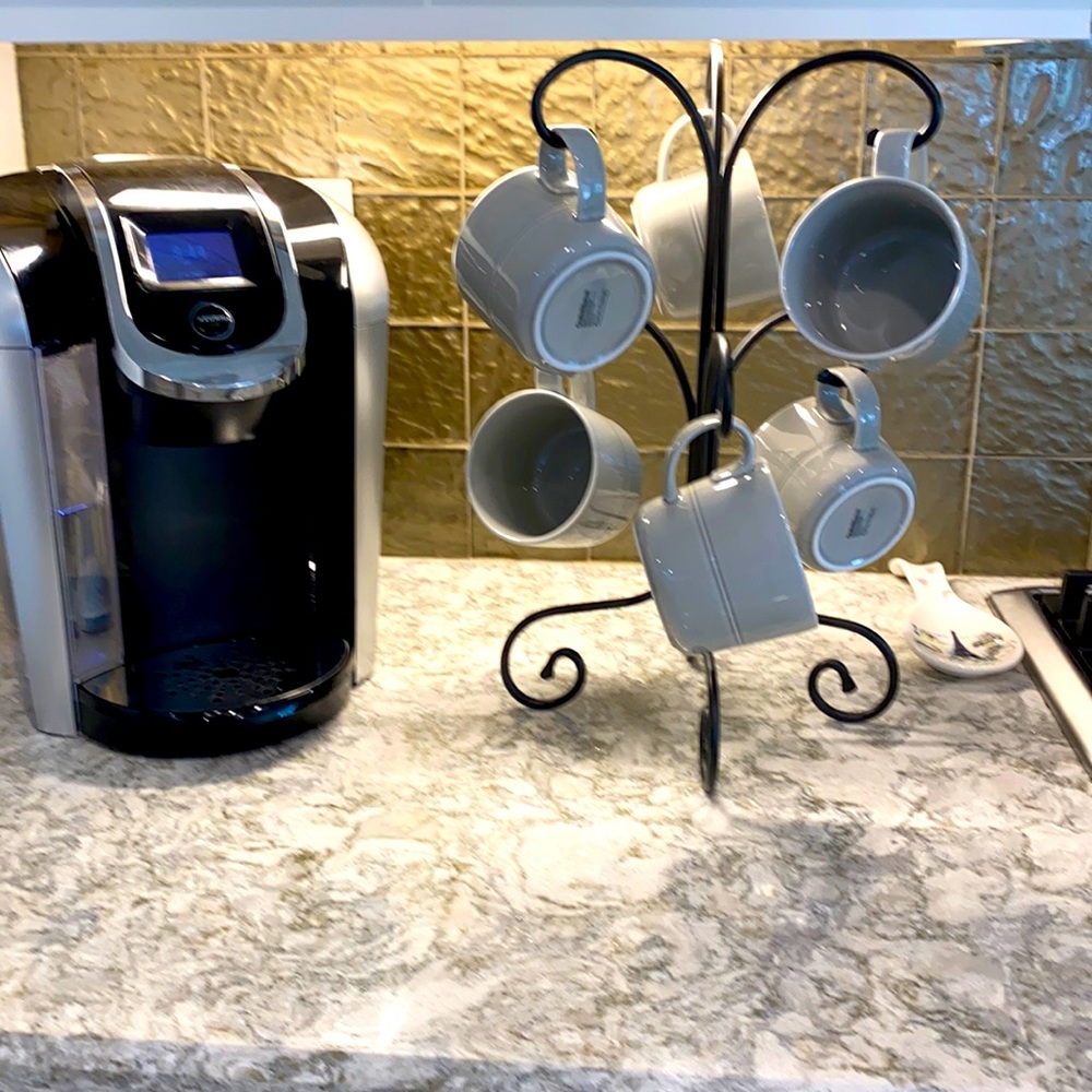 Longaberger Wrought Iron Coffee Mug Tree